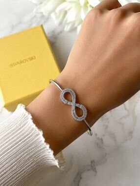 SWAROVSKI Infinity Bracelet Rhodium Plated Clear Crystal Pavé w/Box Giftable